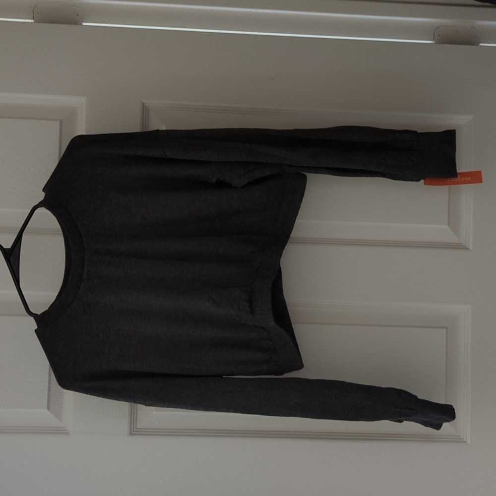 Super cute gray long sleeve crop top size large